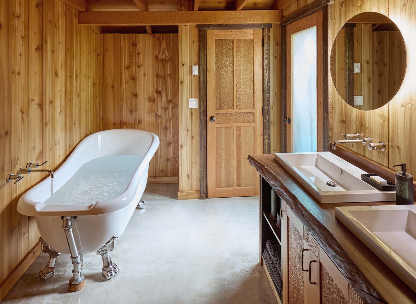 Bedrooms and ensuites Right